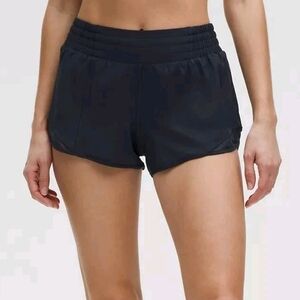 Lululemon Hotty Hot Lined 2.5" Shorts 6 Navy Blue